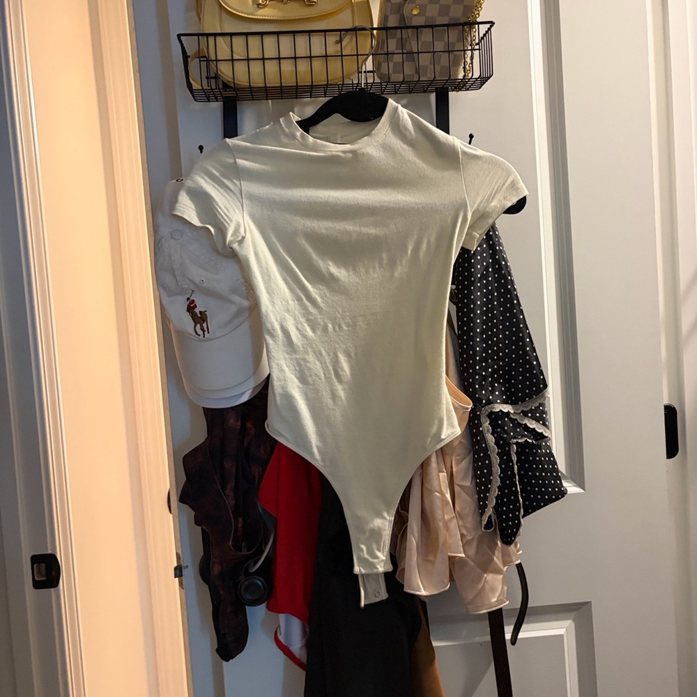SKIMS 2 Pack XXS Cotton Jersey TShirt Bodysuit - Picture 4 of 8